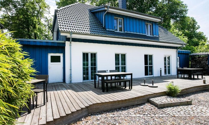 Ummanz House | Holiday Home Boddenruhe by Interhome