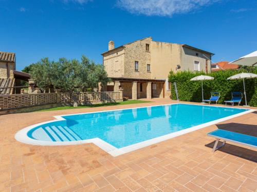Crecchio House | Holiday Home Borgo Agrituristico Il Pino-3 by Interhome