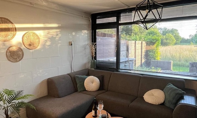 Goedereede Apartment | Holiday home close to multiple beaches Stewstays