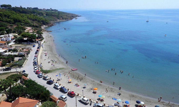 Tonnara di Bonagia Apartment | Holiday Home for 5 People, 200 Meters From the sea and Free Wi-fi