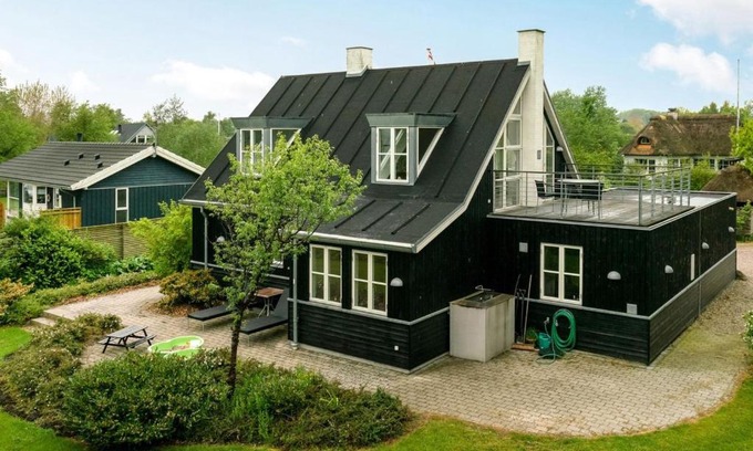 Vejlby Fed House | Holiday Home Gullan - 75m from the sea by Interhome
