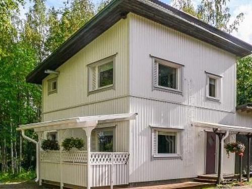 Rautalampi House | Holiday Home Halmesaari by Interhome
