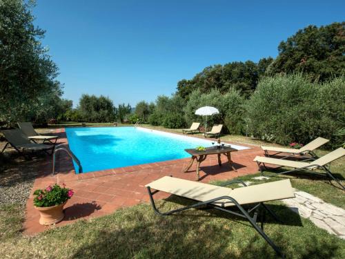 Simignano House | Holiday Home Il Boschetto by Interhome