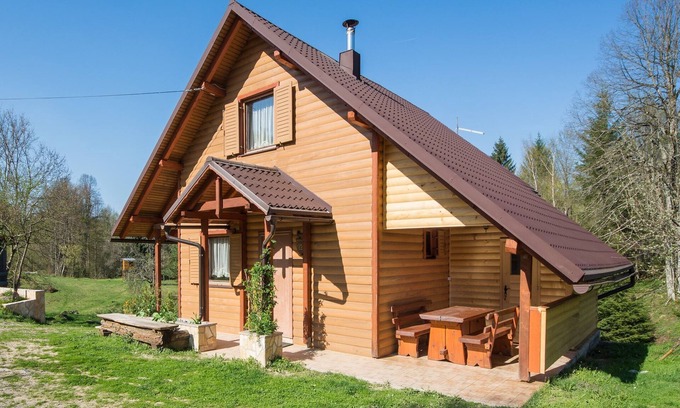 Brod Moravice House | Holiday Home in Brod Moravice with Pool
