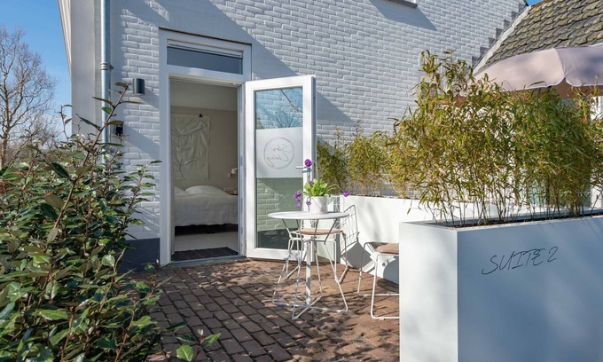 Oostkapelle House | Holiday Home in Oostkapelle Near the Beach