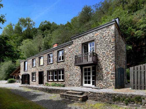Rendeux House | Holiday Home in Rendeux with Terrace