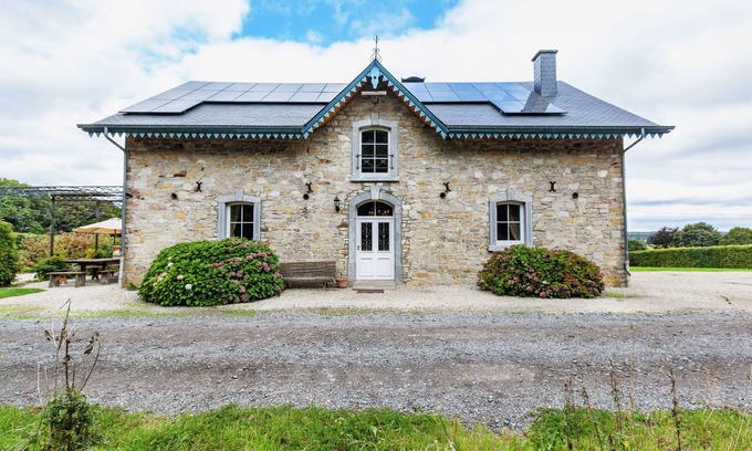 Libramont-Chevigny House | Holiday Home in Saint-Hubert with Sauna