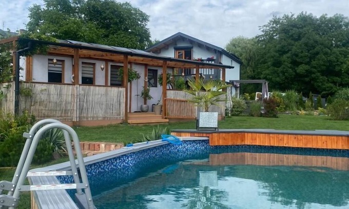 Stepnica House | Holiday Home in Stepnica with Sauna & Jacuzzi