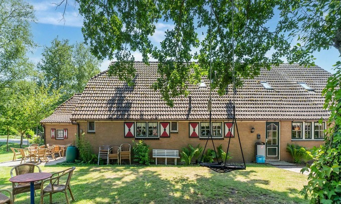 Giethoorn Other | Holiday home in the heart of Giethoorn