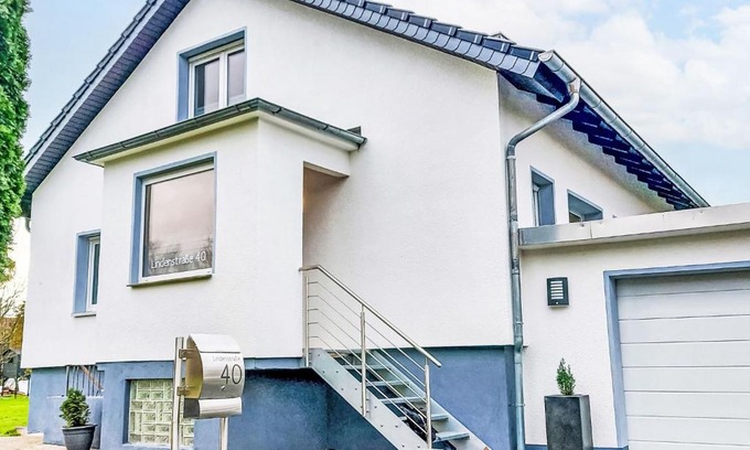 Steinheim House | Holiday Home Lindenstraße-3 by Interhome