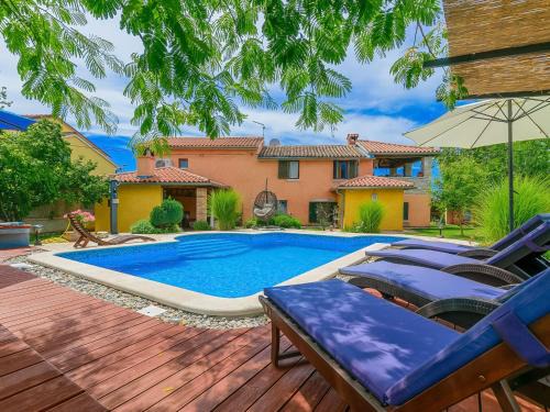 Cabrunici House | Holiday Home Loreta by Interhome