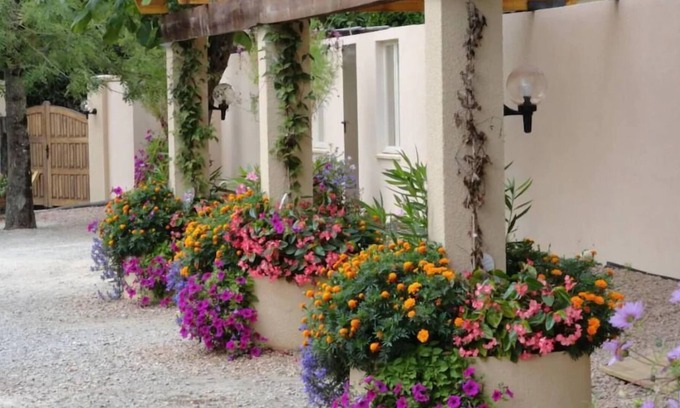 La Fouillade House | Holiday Home "Maison Ooms Family" with Private Pool & Wi-Fi