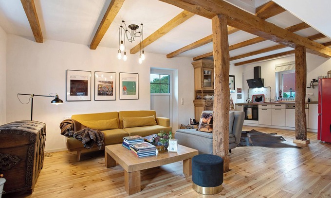 Hohen Demzin House | Holiday Home 'Peene Hus' with Private Terrace, Private Garden and Wi-Fi