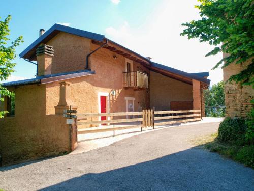 Piasco House | Holiday Home Poderi Alugi Serravalle by Interhome