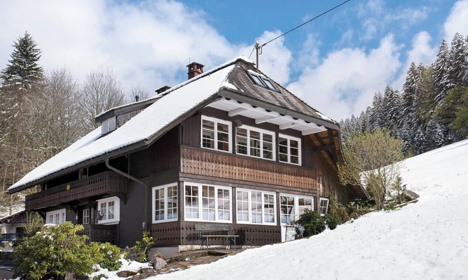 Todtmoos House | Holiday Home 'Schwarzwaldcasa' with Mountain View, Private Terrace and Wi-Fi