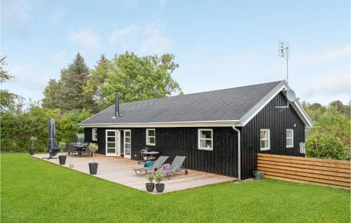 Bog By House | Holiday Home Strandbakken Bogø By Iv