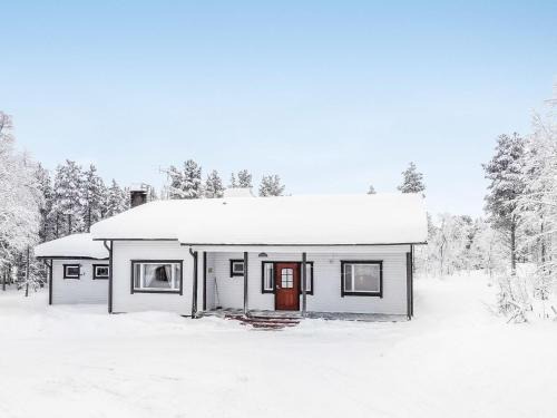 Enontekio House | Holiday Home Tieva by Interhome
