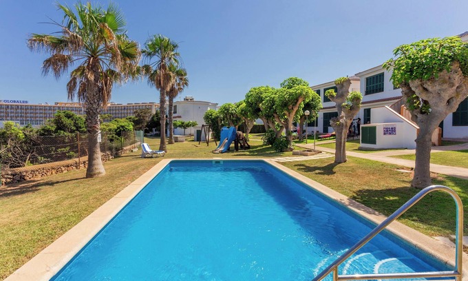 Los Delfines House | Holiday Home 'Villa Elfa' near the Beach with Pool, Garden & Wi-Fi