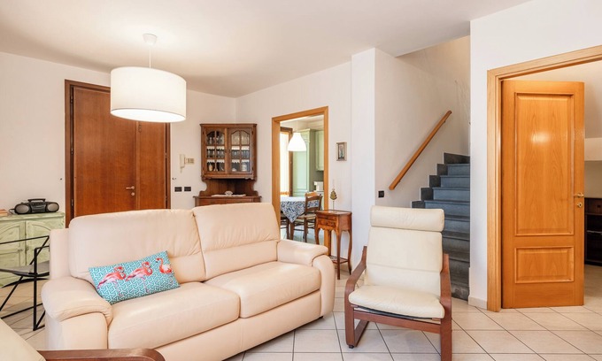Cascina House | Holiday Home 'Villetta Grazia' with Private Terrace and Private Garden