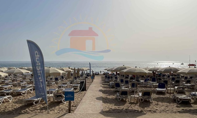 Ragusa House | Holiday home with air conditioning, barbecue, sea view and outdoor pool