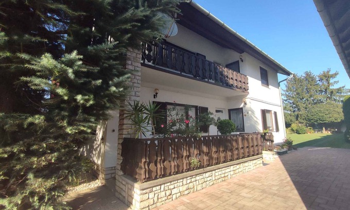Balatonboglar House | Holiday home with wifi and air conditioning