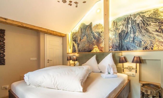 Stuben House | Holiday home with luxury sauna and choice of 3 ski areas