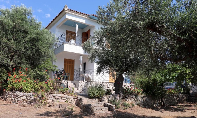 Kompi Apartment | Holiday house amid olive groves, sea view, wifi | Messenia, Peloponnese