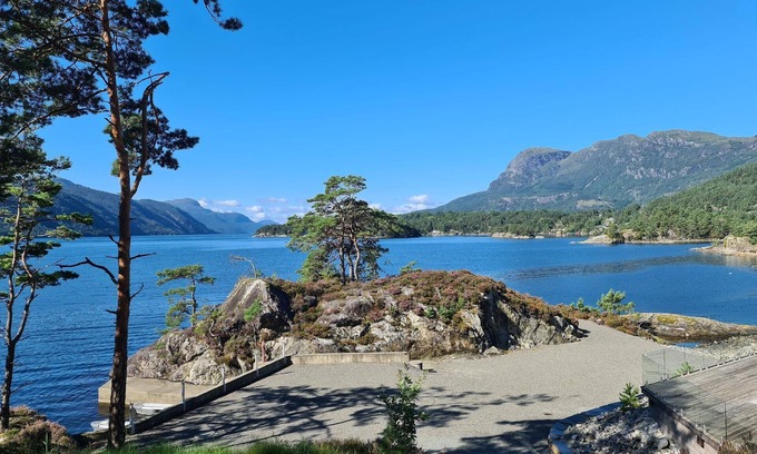 Suldal House | Holiday house Hebnes for 1 - 6 persons with 3 bedrooms - Holiday house