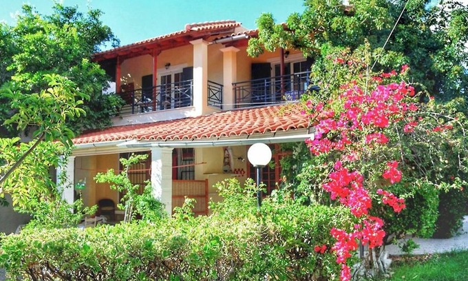 Agios Gordios Apartment | Holiday House Litsa 50 metres from Agios Gordios Beach