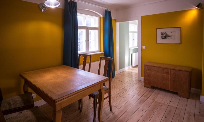 Trachau Apartment | Holiday in quiet quarter, 20 min to city center