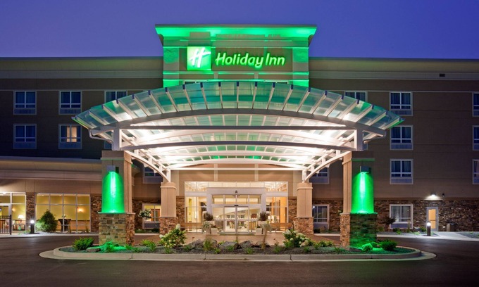 Eau Claire Hotel | Holiday Inn Eau Claire South I-94 by IHG