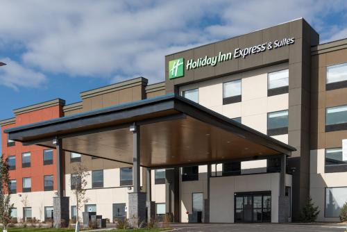 North Battleford Hotel | Holiday Inn Express & Suites - North Battleford by IHG