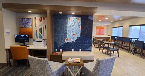 Evansville Hotel | Holiday Inn Express Evansville - West by IHG