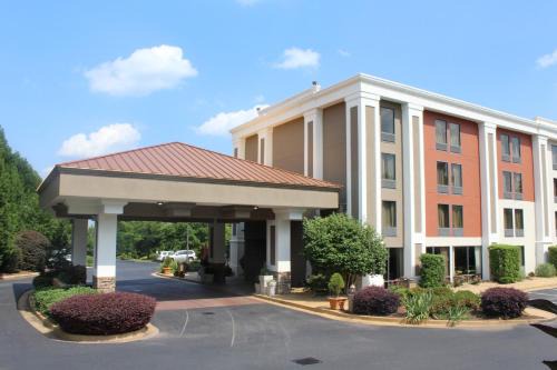 Forsyth Hotel | Holiday Inn Express Forsyth by IHG
