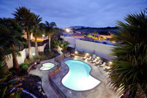 Grover Beach Resort | Holiday Inn Express Grover Beach-Pismo Beach Area by IHG