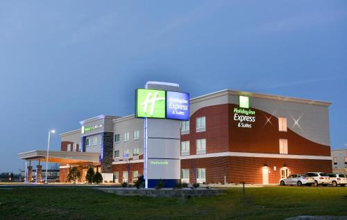 Madisonville Hotel | Holiday Inn Express & Suites - Madisonville by IHG