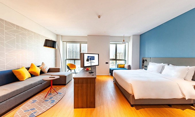 Baoshan Hotel | Holiday Inn Express Shanghai Baoshan Baoyang by IHG