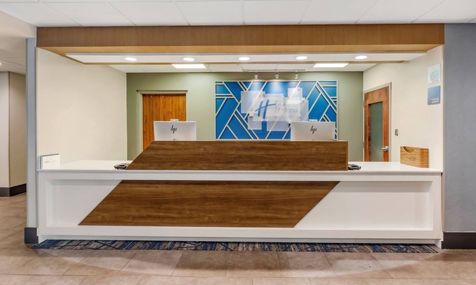 Antioch Hotel | Holiday Inn Express & Suites Nashville Southeast - Antioch by IHG