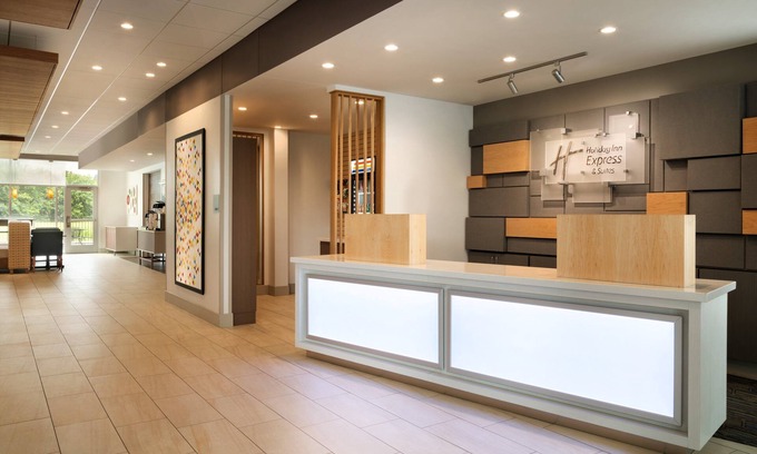 Talleyville Hotel | Holiday Inn Express Wilmington North - Brandywine by IHG
