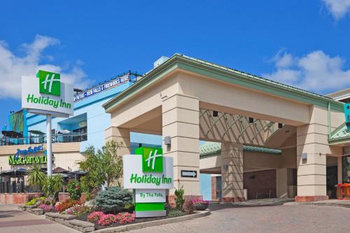 Fallsview Resort | Holiday Inn Niagara Falls-By the Falls by IHG