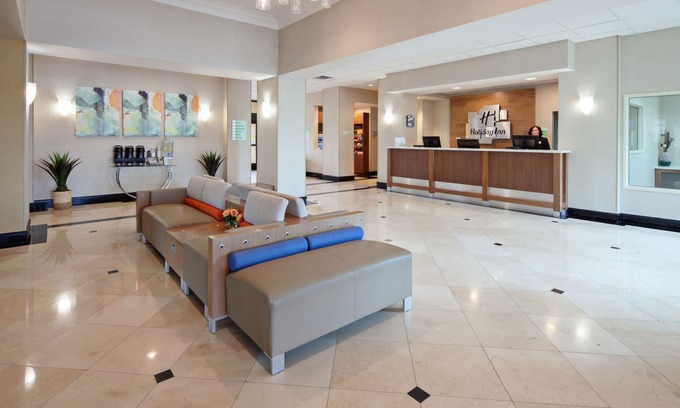 Palmdale Hotel | Holiday Inn Palmdale-Lancaster by IHG