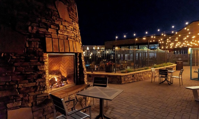 Tusayan Hotel | Holiday Inn Resort The Squire at Grand Canyon by IHG