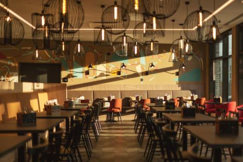 Regensburg Hotel | Holiday Inn - the niu, Sparrow Regensburg by IHG