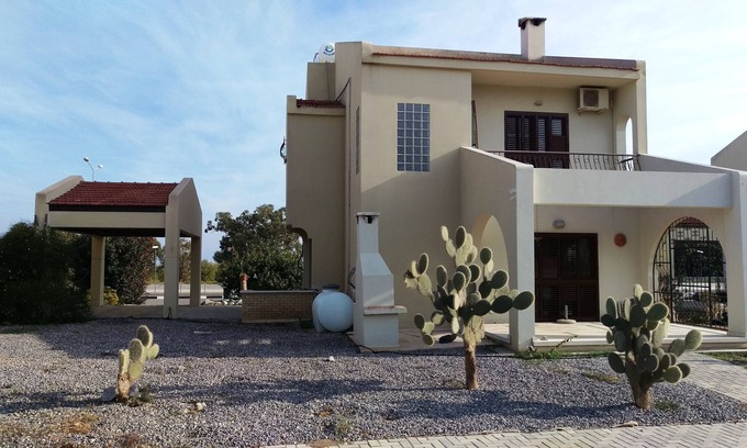 Bogaz Villa | Holiday villa for Rent in North Cyprus, large communal pool, Sea and Sand!