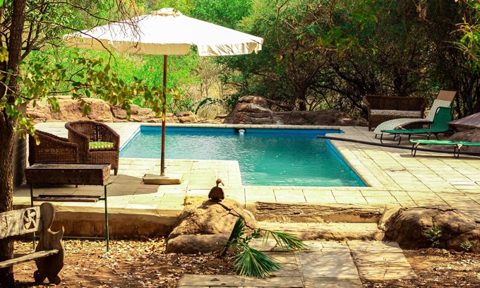 Livingstone House | Holistic Hive Retreat House - Luxury on the Farm