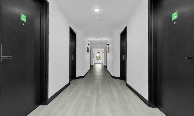 Etna Hotel | Holmes Suites Inn Columbus Pataskala - I-70 East