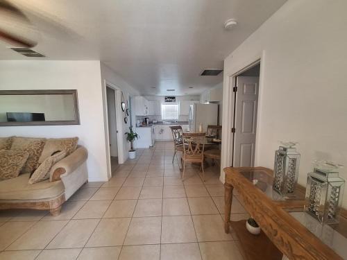 Englewood East House | Home 3 beds 1 full bath 1 half bath Port Charlotte near beach
