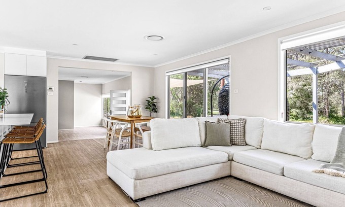 Tomerong House | Home among the Gum Trees" - 10 mins to Vincentia