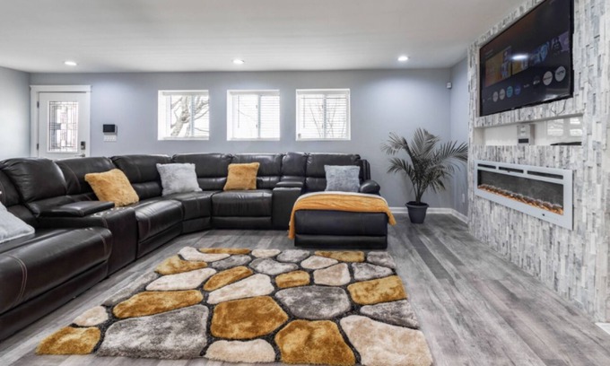 Monroeville House | Home away from home!