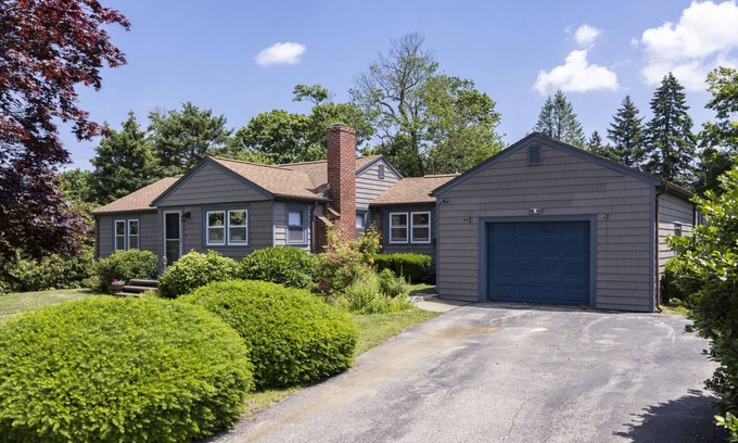 Jamestown House | Home Downtown with Private Yard and Pool